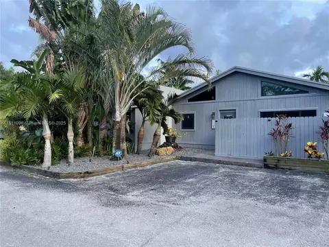 11308 SW 112th Cir Ln N, Miami, FL 33176