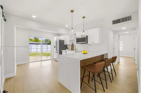 2545 NW 159th Ter, Miami Gardens, FL 33054