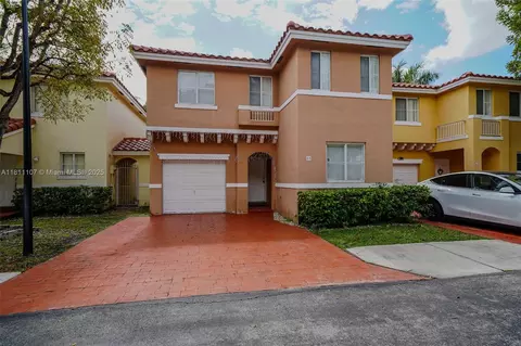 14816 SW 104th St #85, Miami, FL 33196