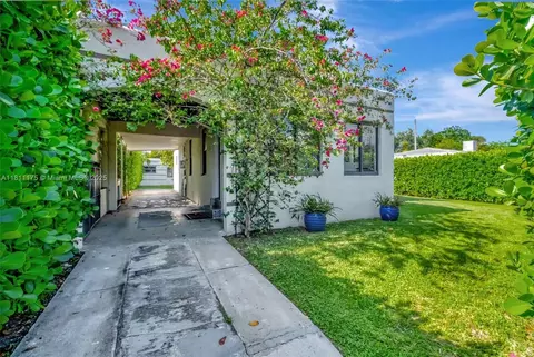2763 NW 3rd St, Miami, FL 33125