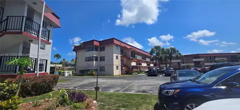 1400 NE 191st St #225, Miami, FL 33179