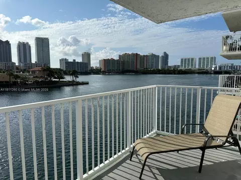 4000 NE 169th St #405, North Miami Beach, FL 33160