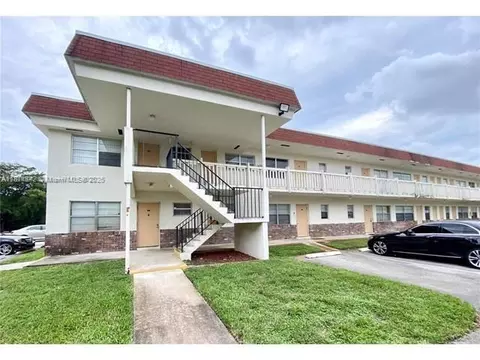 6211 SW 37th St #211, Davie, FL 33314