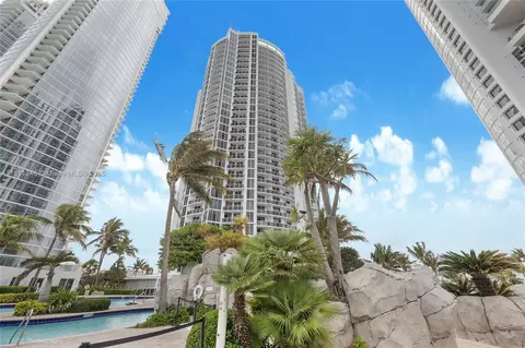 18001 Collins Ave #1504, Sunny Isles Beach, FL 33160