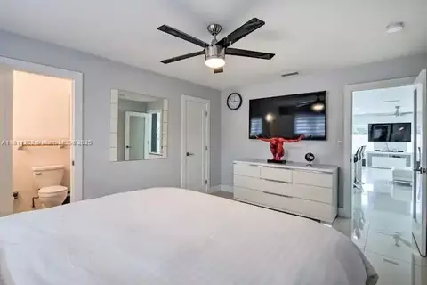 Other - 8031 W 14th Ct, Hialeah, FL 33014 photo 4 of 8