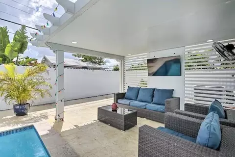 Other - 8031 W 14th Ct, Hialeah, FL 33014 photo 6 of 8