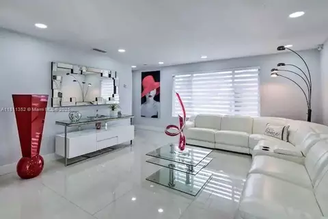 Living - 8031 W 14th Ct, Hialeah, FL 33014 photo 1 of 2