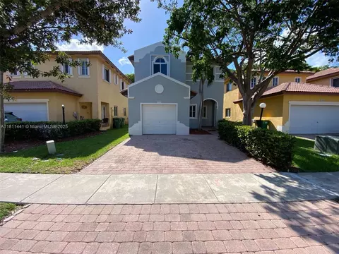 1098 NE 41st Ave, Homestead, FL 33033