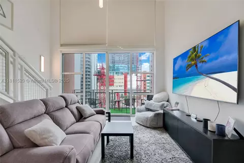 244 Biscayne Blvd #644, Miami, FL 33132