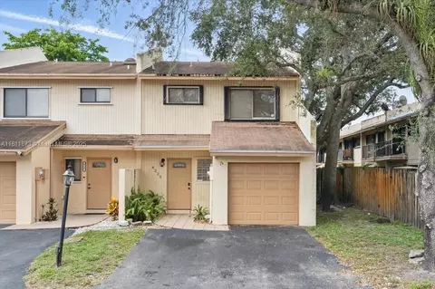 4225 NW 76th Ave, Hollywood, FL 33024