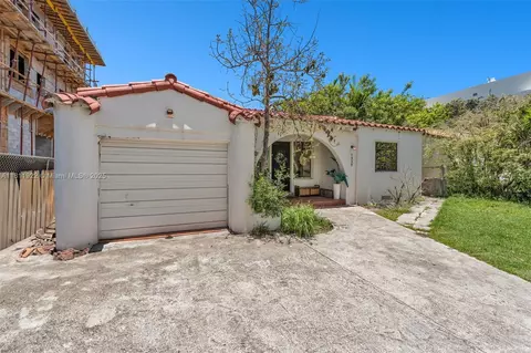 1339 14th Ter, Miami Beach, FL 33139