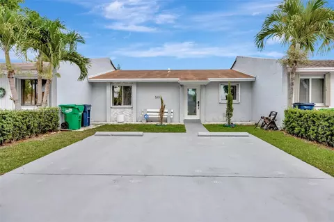5651 SW 139th Pl, Miami, FL 33183