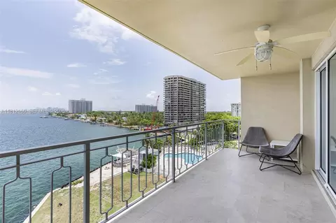 11111 Biscayne Blvd #8C, Miami, FL 33181