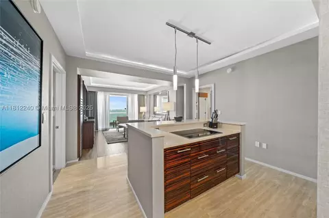 551 N Fort Lauderdale Beach Blvd #R404, Fort Lauderdale, FL 33304