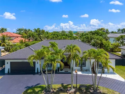 15760 SW 45th St, Miami, FL 33185