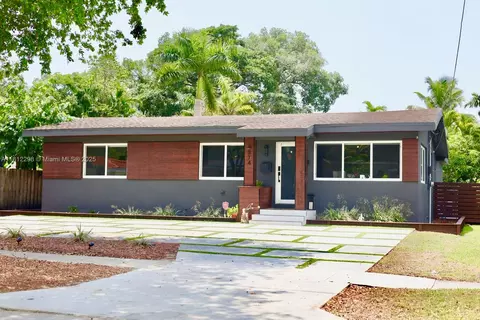 974 NE 145th St, North Miami, FL 33161