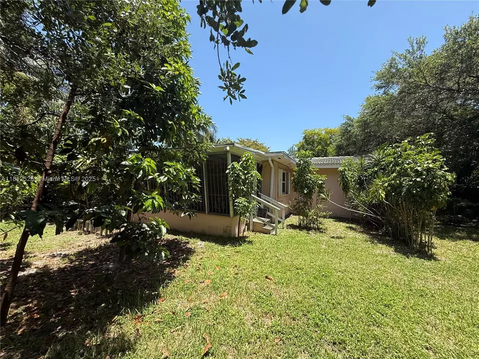 Exterior - 13240 NE 4th Ave, North Miami, FL 33161 photo 4 of 4