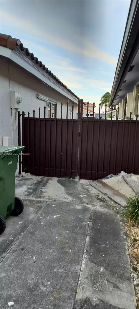 Other - 3149 W 68th Pl, Hialeah, FL 33018 photo 4 of 21