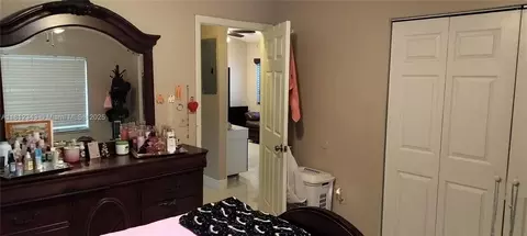 Bedroom - 3149 W 68th Pl, Hialeah, FL 33018 photo 6 of 10