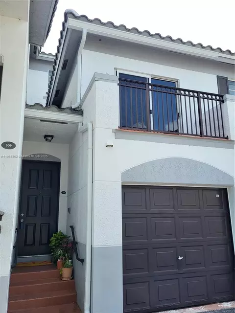 721 SW 148th Ave #310, Sunrise, FL 33325