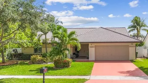 16295 NW 9th Dr, Pembroke Pines, FL 33028