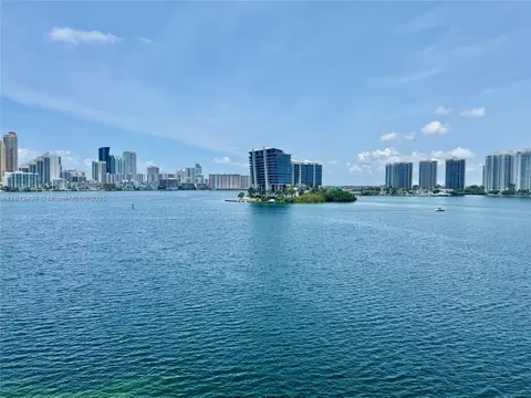 3530 Mystic Pointe Dr #601, Aventura, FL 33180