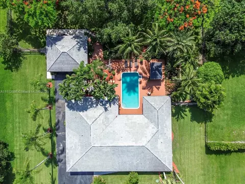 3030 SW 117th Ave, Davie, FL 33330