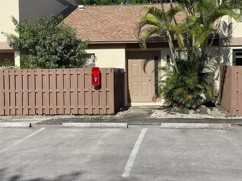 3050 NW 106th Ave #7, Sunrise, FL 33322