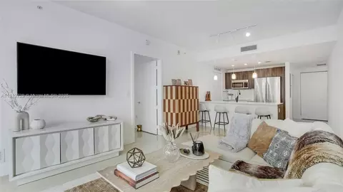 488 NE 18th St #4208, Miami, FL 33132