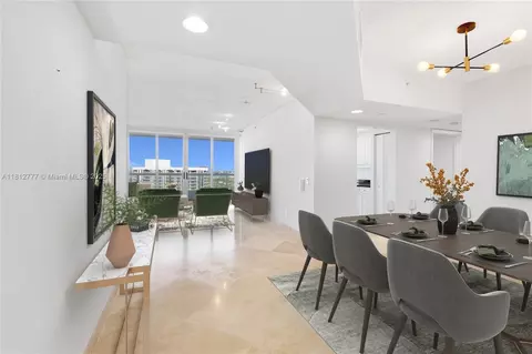 21055 Yacht Club Dr #2104, Aventura, FL 33180