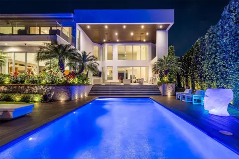 420 Island Dr, Key Biscayne, FL 33149