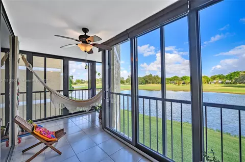16100 Golf Club Rd #203, Weston, FL 33326