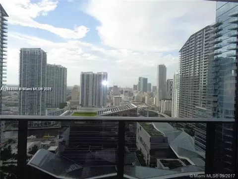 45 SW 9th St #2709, Miami, FL 33130