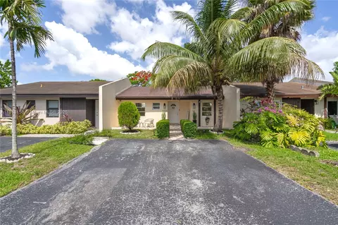 5408 SW 138th Ave, Miami, FL 33175