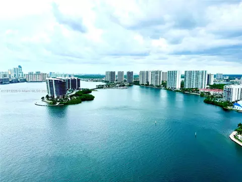 3530 Mystic Pointe Dr #3001, Aventura, FL 33180
