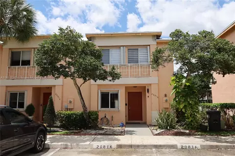 20816 NW 2nd St, Pembroke Pines, FL 33029