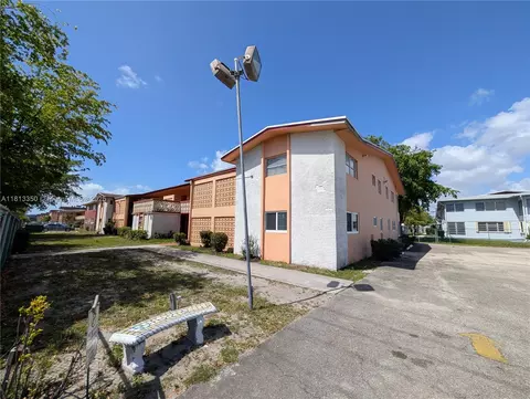 19080 NE 3rd Ct #311, Miami, FL 33179