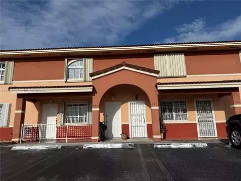 6823 W 36th Ave #201, Hialeah, FL 33018