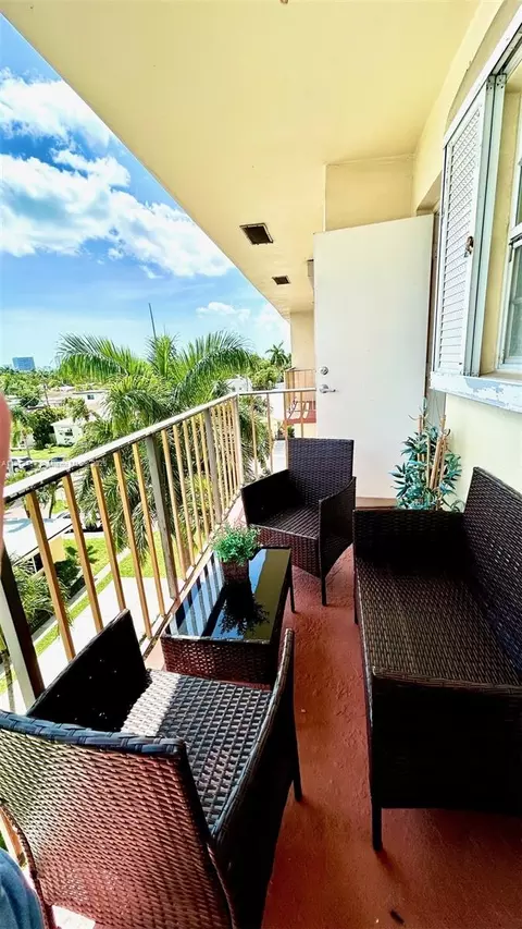 Undisclosed, Hollywood, FL 33020