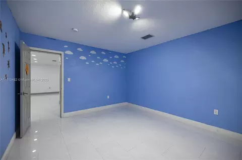 Bedroom - 5330 E 6th Ave, Hialeah, FL 33013 photo 1 of 8