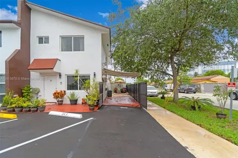 401 SW 109th Ave #26, Sweetwater, FL 33174