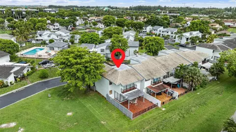 735 NW 105th Pl #C3, Miami, FL 33172