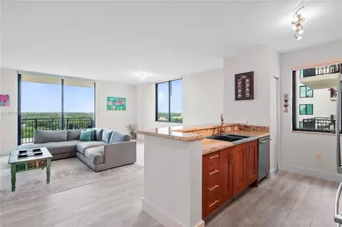 1300 Ponce De Leon Blvd #1009, Coral Gables, FL 33134