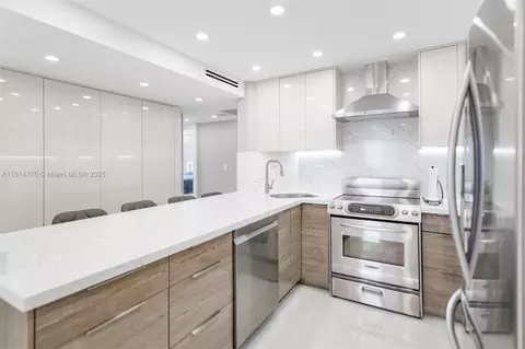 1985 S Ocean Dr #16Q, Hallandale Beach, FL 33009