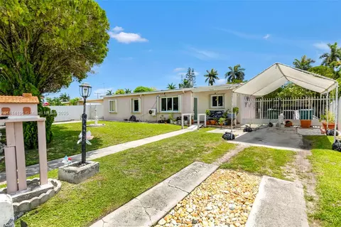 11240 SW 47th St, Miami, FL 33165