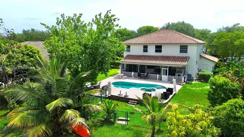 1560 NW 103rd Ter, Coral Springs, FL 33071