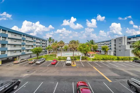 1655 W 44th Pl #346, Hialeah, FL 33012