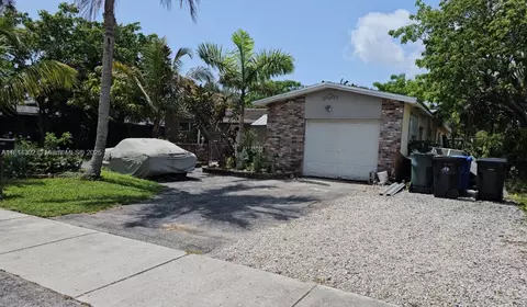 3390 SW 15th Ct, Fort Lauderdale, FL 33312