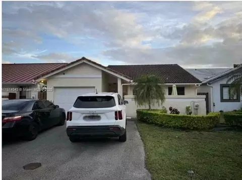 15168 SW 95 Ln, Miami, FL 33196