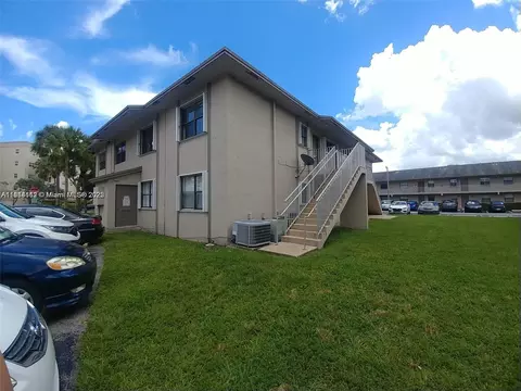 7662 SW 152nd Ave #3-22, Miami, FL 33193